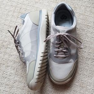 Grey Clark’s shoes